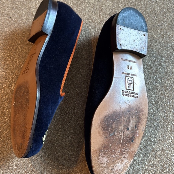 Shoes - Picture 4 of 6